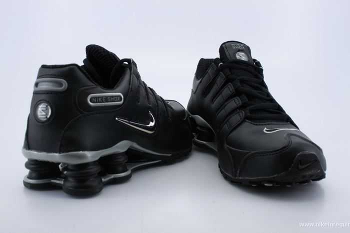 Argentee Et Noire Nike Shox Nz Populaires